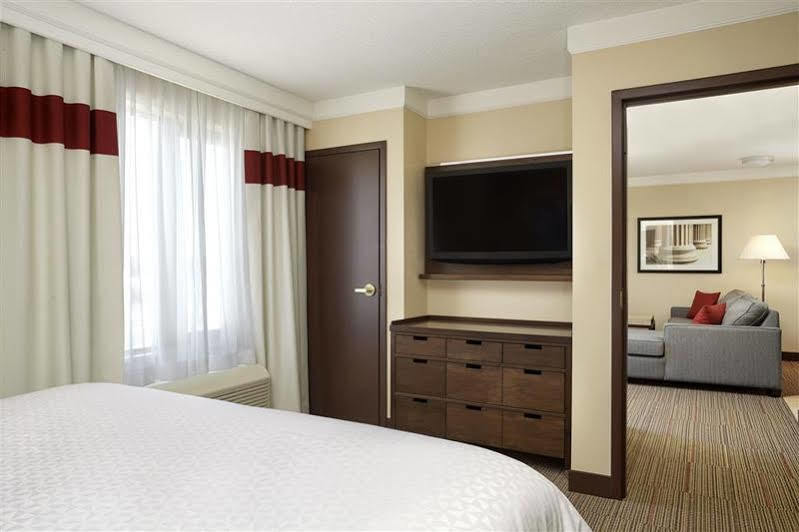 Four Points By Sheraton Kitchener-Waterloo Zewnętrze zdjęcie