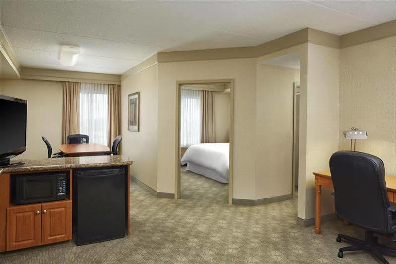 Four Points By Sheraton Kitchener-Waterloo Zewnętrze zdjęcie