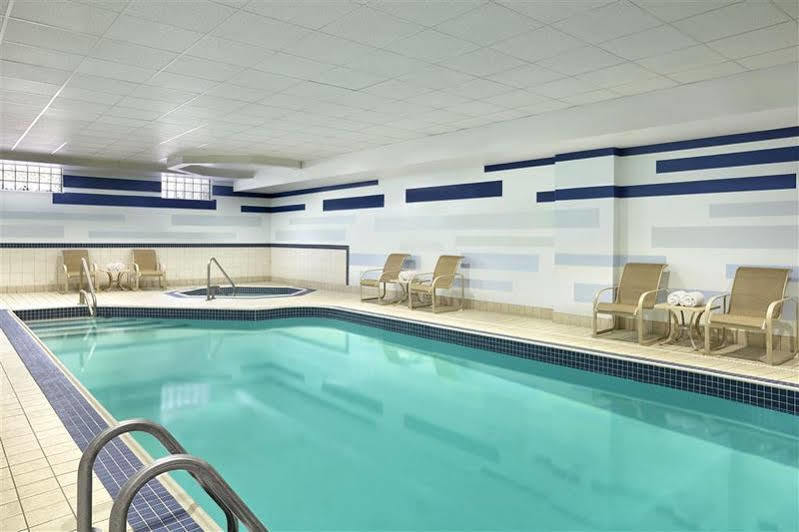 Four Points By Sheraton Kitchener-Waterloo Zewnętrze zdjęcie