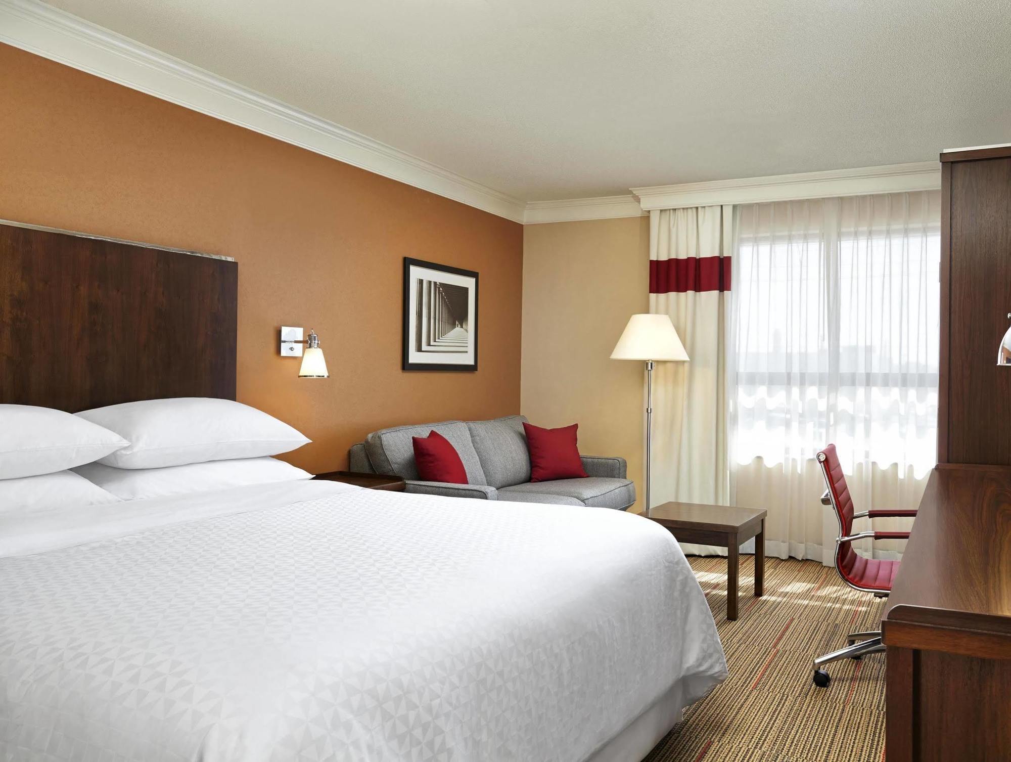 Four Points By Sheraton Kitchener-Waterloo Zewnętrze zdjęcie